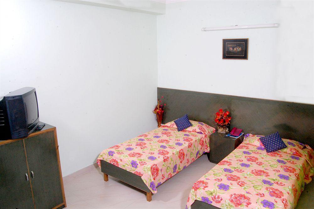Oyo 3472 Hotel Rama Inn Νέο Δελχί Εξωτερικό φωτογραφία