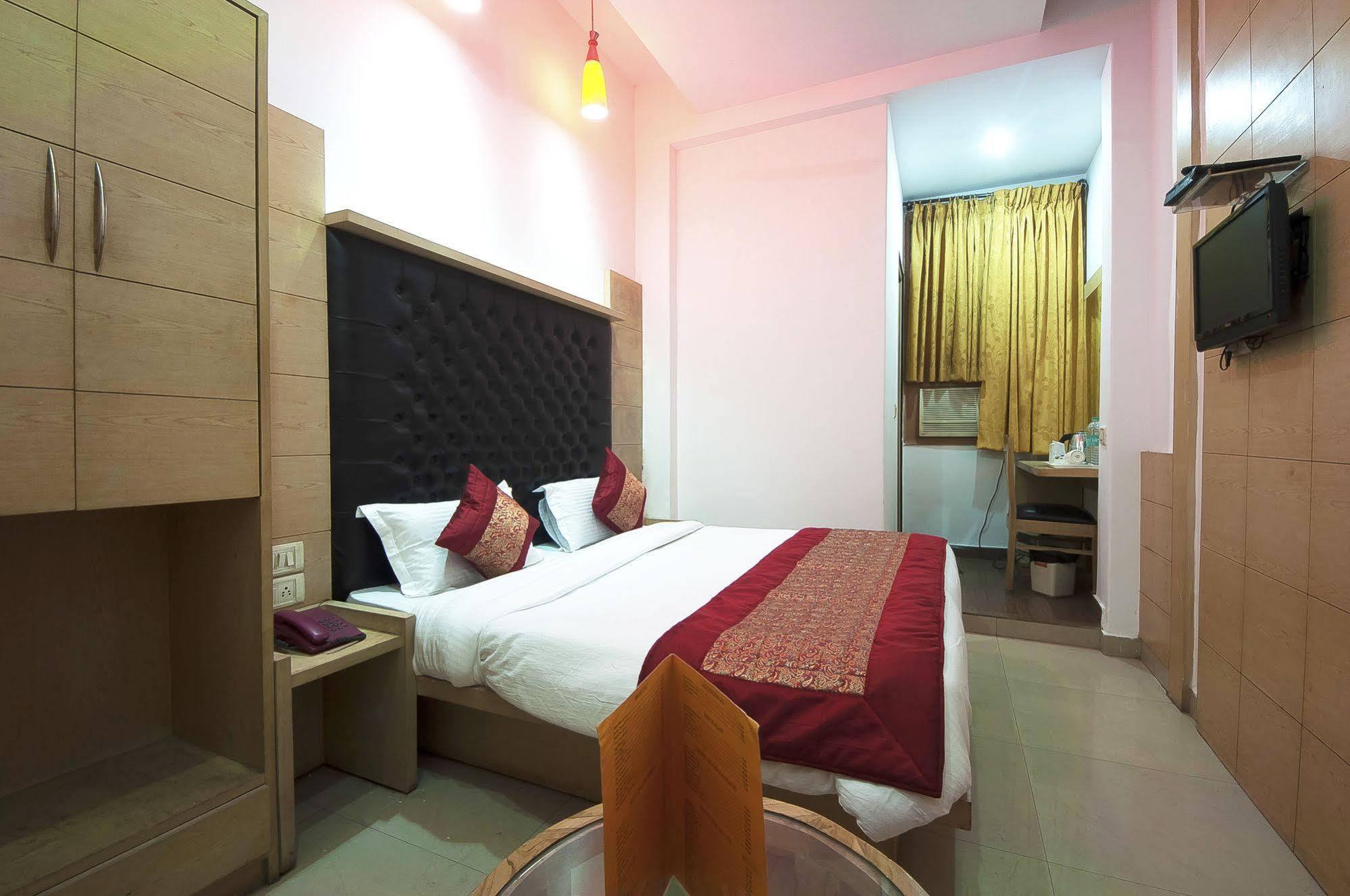 Oyo 3472 Hotel Rama Inn Νέο Δελχί Εξωτερικό φωτογραφία
